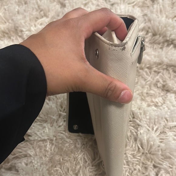 Prada Wallet with unbranded chain - Picture 14 of 16